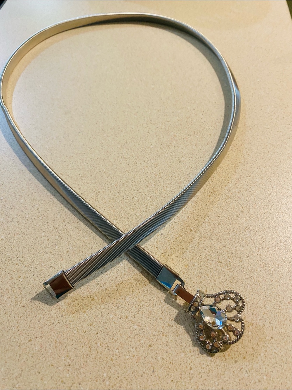 Silver Tone Rhinestone Heart Pendant Stretch Belt